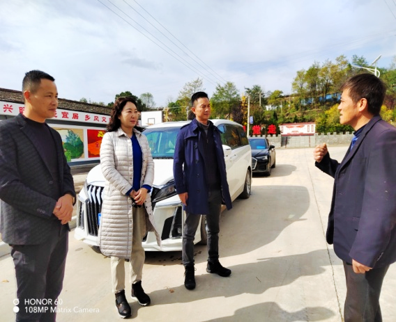 乡村振心始与心  齐心协力践于行